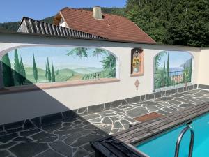 privates Schwimmbad mit italienischem Flair
